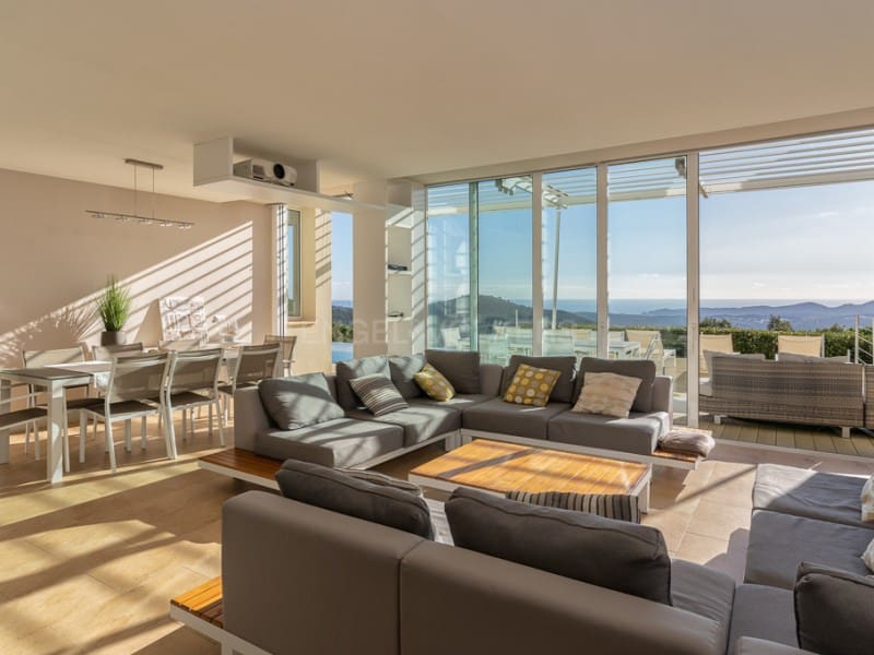 4 bedroom Villa for sale in Santa Cristina d'Aro with pool garage - € 885,000 (Ref: 8707028)