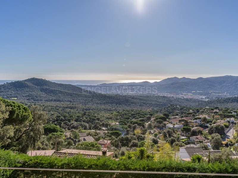 4 bedroom Villa for sale in Santa Cristina d'Aro with pool garage - € 885,000 (Ref: 8707028)