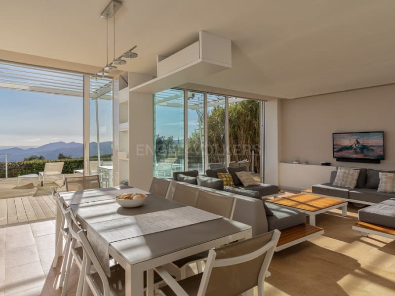 4 bedroom Villa for sale in Santa Cristina d'Aro with pool garage - € 885,000 (Ref: 8707028)