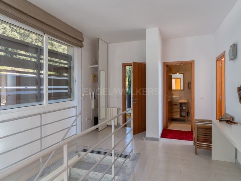 4 bedroom Villa for sale in Santa Cristina d'Aro with pool garage - € 885,000 (Ref: 8707028)