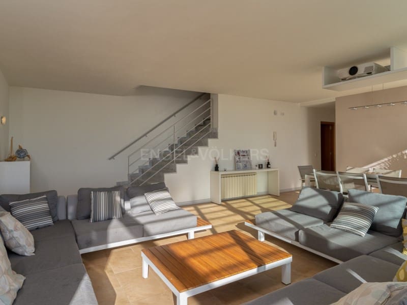 4 bedroom Villa for sale in Santa Cristina d'Aro with pool garage - € 885,000 (Ref: 8707028)