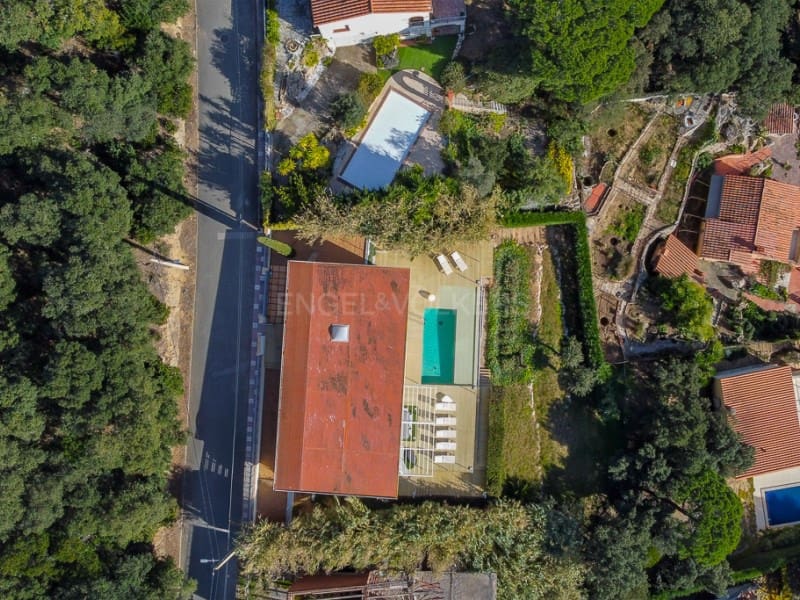 4 bedroom Villa for sale in Santa Cristina d'Aro with pool garage - € 885,000 (Ref: 8707028)