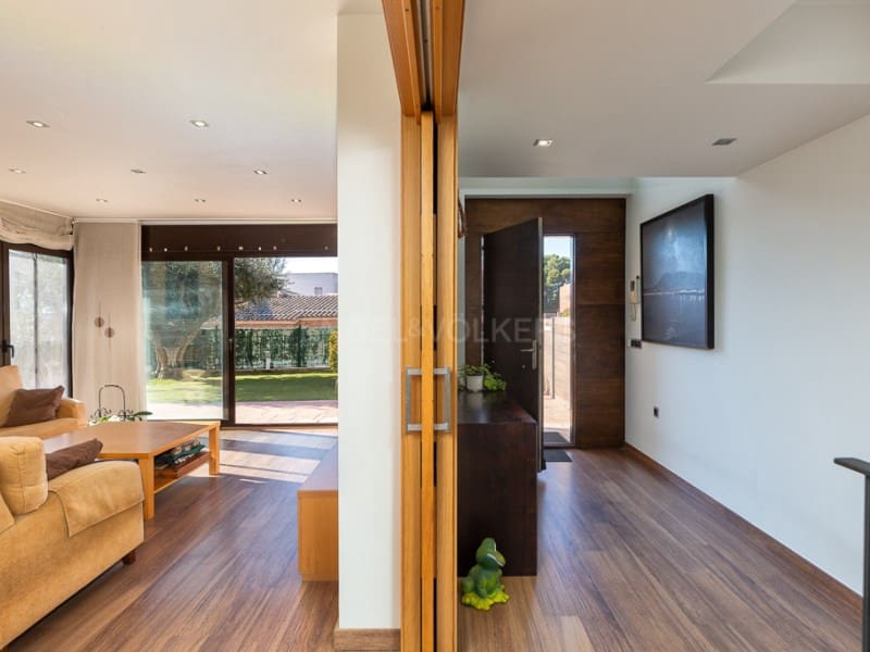 5 soveværelse Semi-Rækkehus til salg i Palamos med garage - € 635.000 (Ref: 8743665)