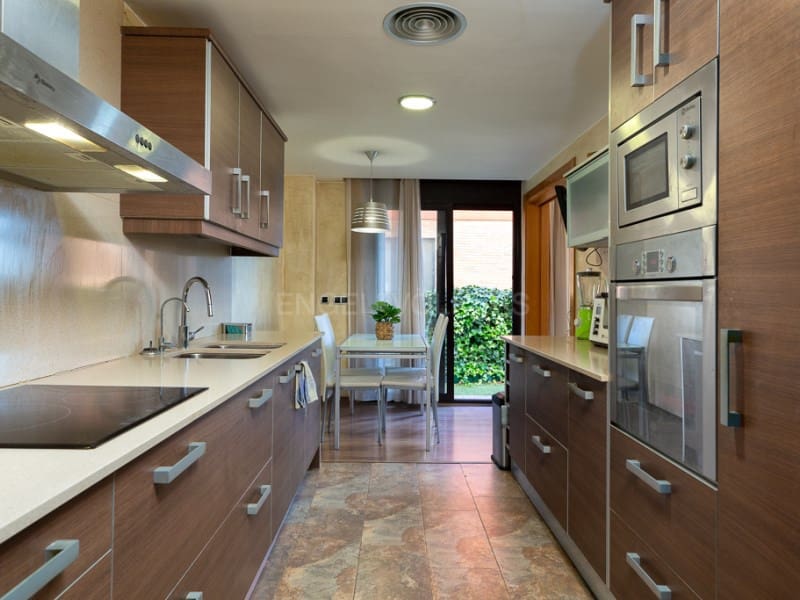 5 soveværelse Semi-Rækkehus til salg i Palamos med garage - € 635.000 (Ref: 8743665)