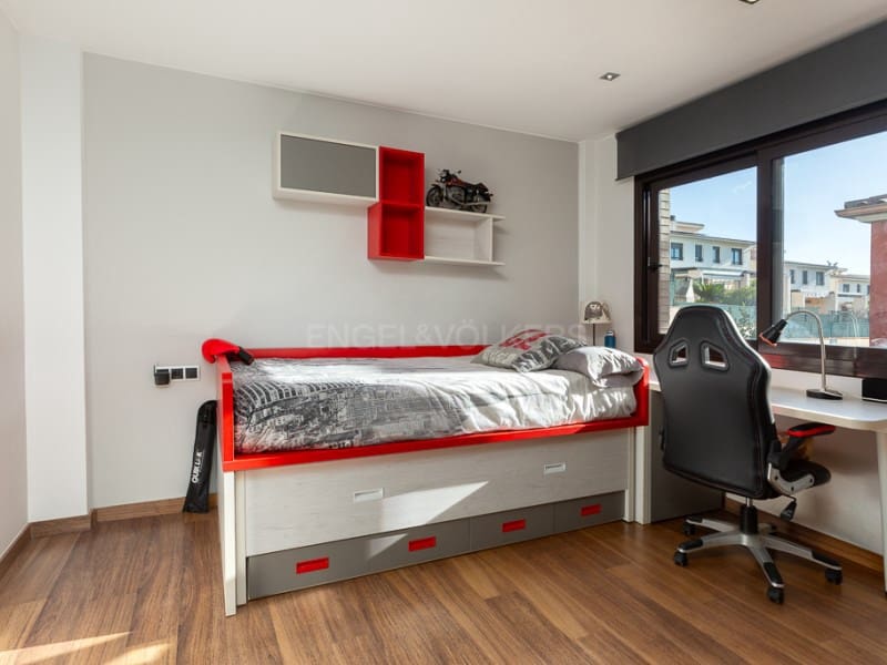 5 soveværelse Semi-Rækkehus til salg i Palamos med garage - € 635.000 (Ref: 8743665)