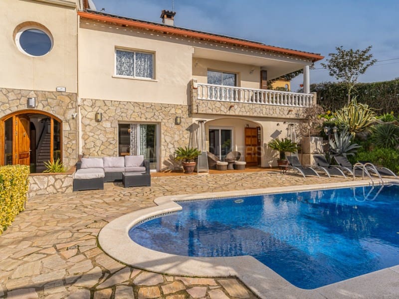 5 sovrum Villa till salu i Calonge i Sant Antoni med pool - 930 000 € (Ref: 8818196)