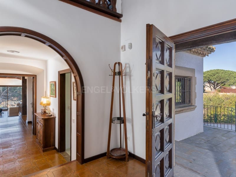 4 soveværelse Villa til salg i Sant Feliu de Guixols med garage - € 1.600.000 (Ref: 8863311)