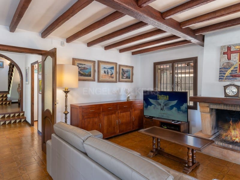 4 soveværelse Villa til salg i Sant Feliu de Guixols med garage - € 1.600.000 (Ref: 8863311)