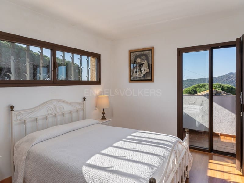 4 soveværelse Villa til salg i Sant Feliu de Guixols med garage - € 1.600.000 (Ref: 8863311)