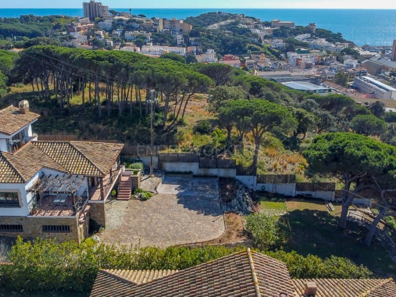 4 soveværelse Villa til salg i Sant Feliu de Guixols med garage - € 1.600.000 (Ref: 8863311)