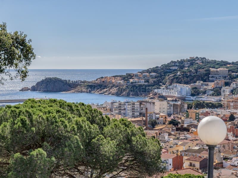 4 soveværelse Villa til salg i Sant Feliu de Guixols med garage - € 1.600.000 (Ref: 8863311)