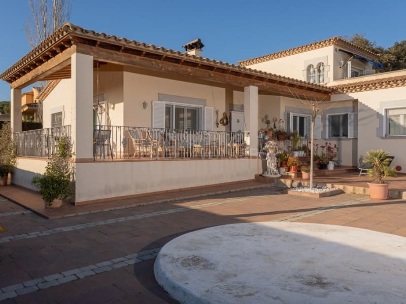 5 soveværelse Villa til salg i Platja d'Aro med garage - € 1.650.000 (Ref: 8863315)