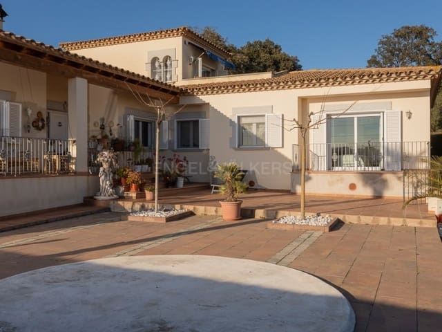 5 chambre Villa/Maison à vendre à Platja d'Aro, Castell-Platja d'Aro avec garage - 1 650 000 € (Ref: 8863315)