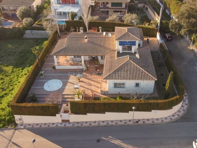 5 chambre Villa/Maison à vendre à Platja d'Aro, Castell-Platja d'Aro avec garage - 1 650 000 € (Ref: 8863315)