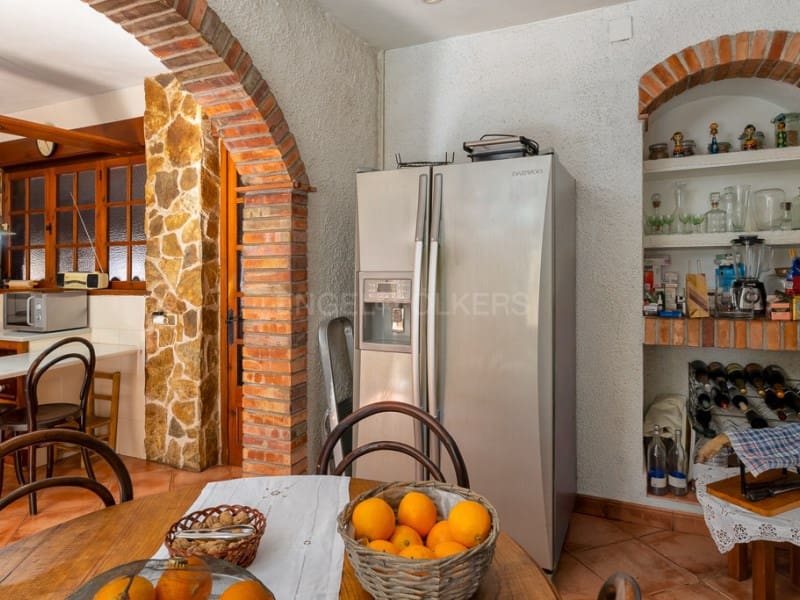 5 soverom Villa til salgs i Santa Cristina d'Aro med svømmebasseng garasje - € 1 290 000 (Ref: 8875724)