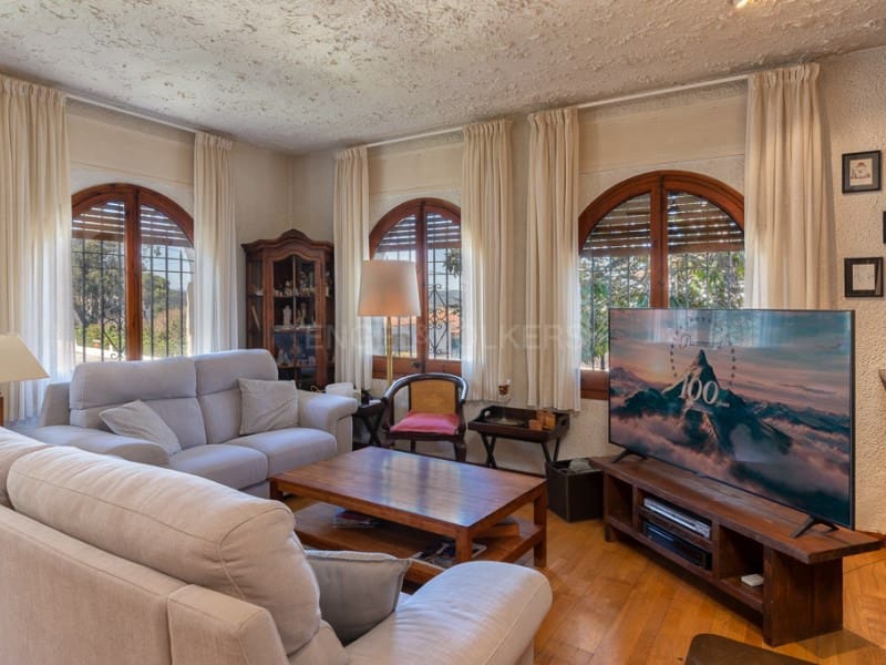 5 soverom Villa til salgs i Santa Cristina d'Aro med svømmebasseng garasje - € 1 290 000 (Ref: 8875724)