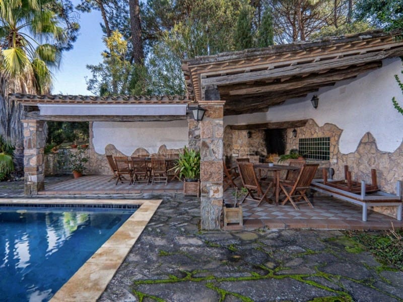 5 soverom Villa til salgs i Santa Cristina d'Aro med svømmebasseng garasje - € 1 290 000 (Ref: 8875724)