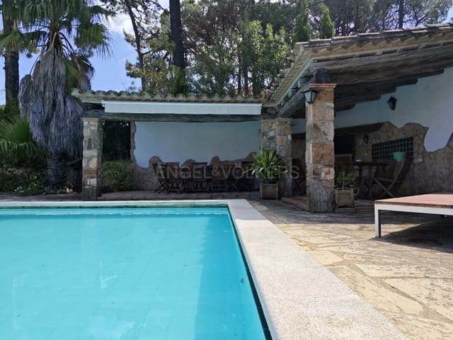 5 soverom Villa til salgs i Santa Cristina d'Aro med svømmebasseng garasje - € 1 290 000 (Ref: 8875724)