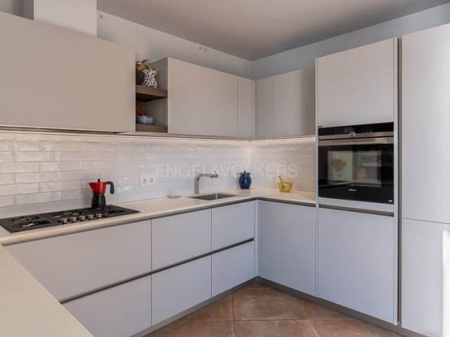 5 soveværelse Villa til salg i Canyelles, Lloret de Mar med swimmingpool garage - € 1.847.000 (Ref: 8893706)