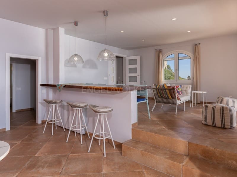 5 soveværelse Villa til salg i Lloret de Mar med swimmingpool garage - € 1.847.000 (Ref: 8893706)