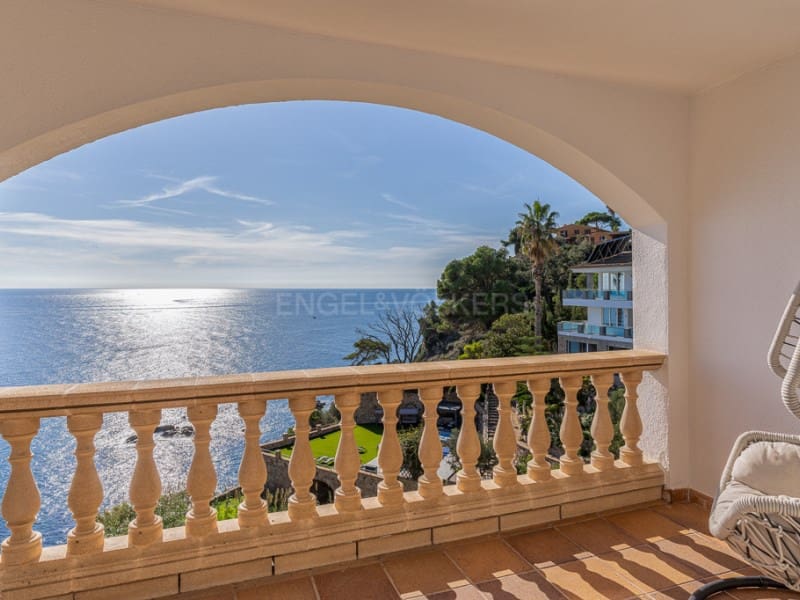 5 soveværelse Villa til salg i Lloret de Mar med swimmingpool garage - € 1.847.000 (Ref: 8893706)