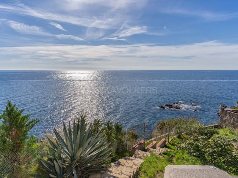 5 soveværelse Villa til salg i Lloret de Mar med swimmingpool garage - € 1.847.000 (Ref: 8893706)