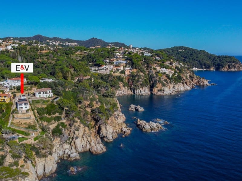 5 soveværelse Villa til salg i Lloret de Mar med swimmingpool garage - € 1.847.000 (Ref: 8893706)