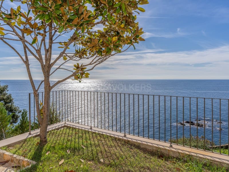 5 soveværelse Villa til salg i Lloret de Mar med swimmingpool garage - € 1.847.000 (Ref: 8893706)