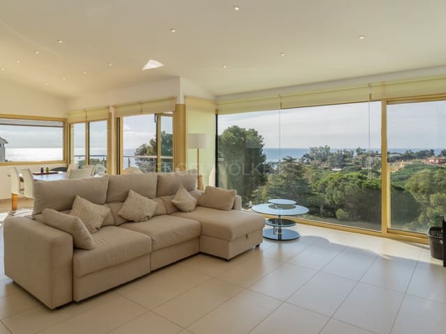 4 bedroom Villa for sale in Blanes - € 1,450,000 (Ref: 8903035)