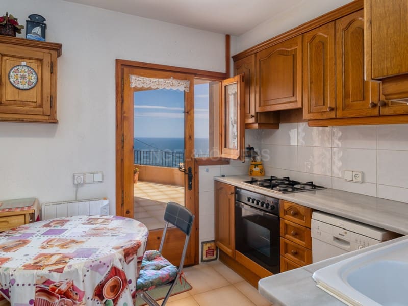 5 sypialnia Willa na sprzedaż w Begur z basenem garażem - 950 000 € (Ref: 8911977)