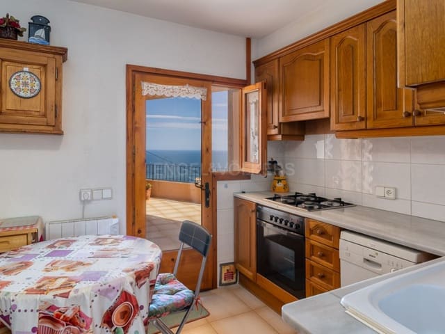 5 bedroom Villa for sale in Begur with pool garage - € 950,000 (Ref: 8911977)