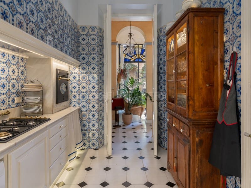 9 soveværelse Byhus til salg i Sant Feliu de Guixols - € 1.800.000 (Ref: 8913491)