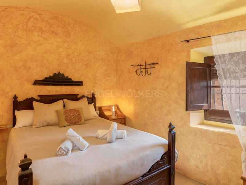 8 soveværelse Finca/Landehus til salg i Rupia med swimmingpool - € 1.275.000 (Ref: 8913492)