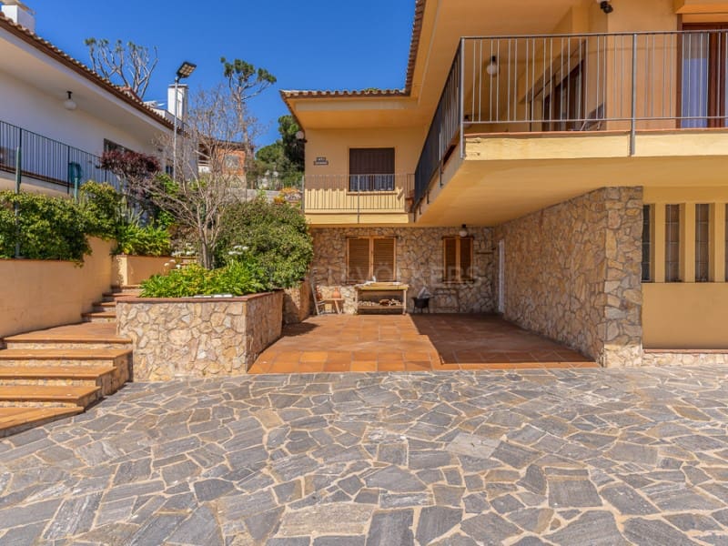 5 soveværelse Villa til salg i Platja d'Aro med swimmingpool garage - € 1.150.000 (Ref: 8915624)