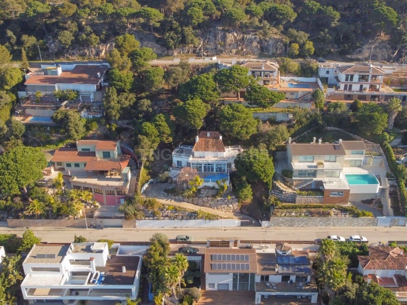 4 soveværelse Villa til salg i Blanes med swimmingpool garage - € 790.000 (Ref: 8916183)