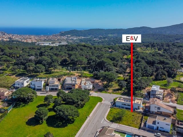Ubebygd land til salgs i Santa Cristina d'Aro - € 198 000 (Ref: 8926791)
