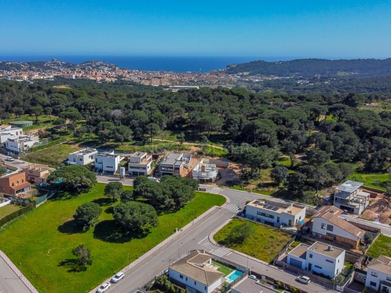 Grunde uden byggetilladelser til salg i Santa Cristina d'Aro - € 198.000 (Ref: 8926791)