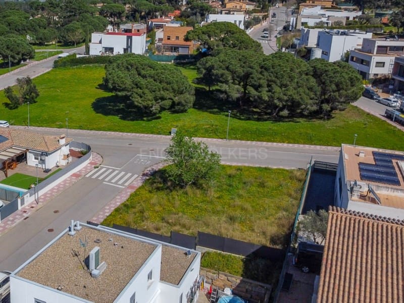 Grunde uden byggetilladelser til salg i Santa Cristina d'Aro - € 198.000 (Ref: 8926791)