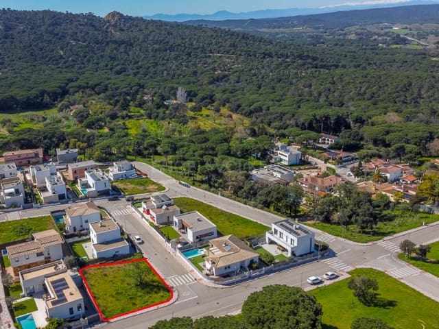 Ubebygd land til salgs i Santa Cristina d'Aro - € 198 000 (Ref: 8926791)