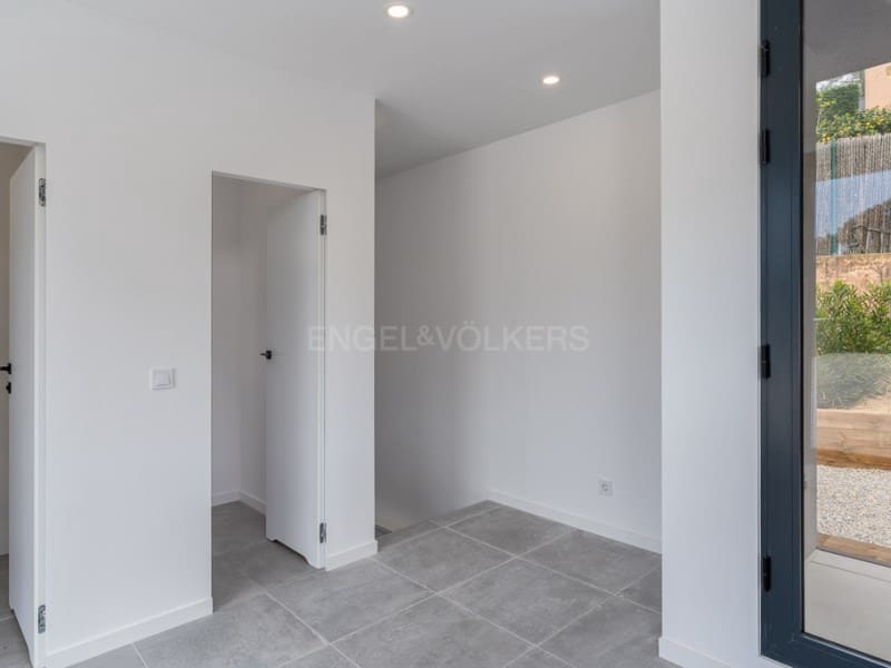 4 bedroom Villa for sale in Begur with garage - € 620,000 (Ref: 8929101)