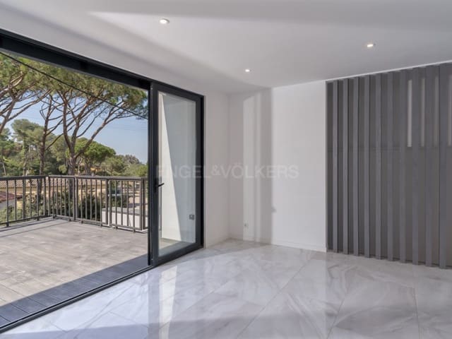 4 bedroom Villa for sale in Begur with garage - € 620,000 (Ref: 8929101)