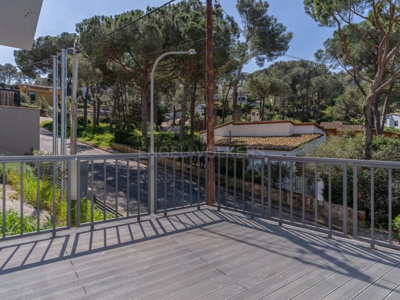 4 bedroom Villa for sale in Begur with garage - € 620,000 (Ref: 8929101)