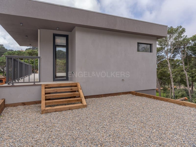 4 bedroom Villa for sale in Begur with garage - € 620,000 (Ref: 8929101)