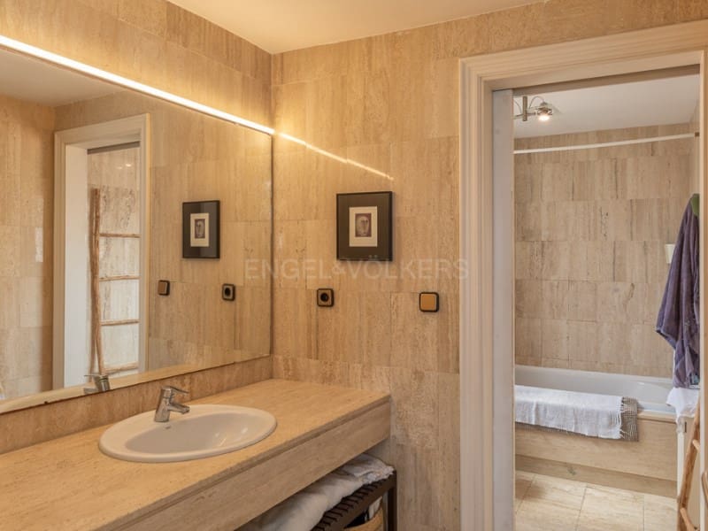 4 soveværelse Lejlighed til salg i Blanes med garage - € 650.000 (Ref: 8935469)