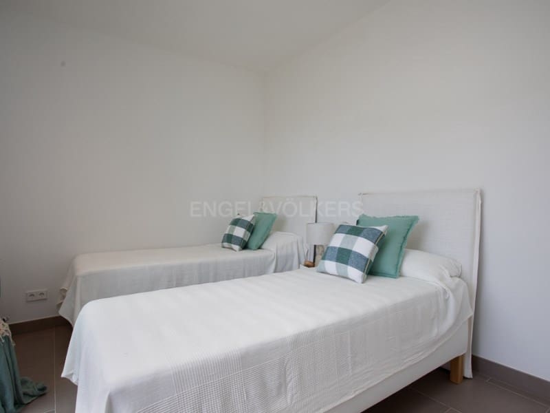 3 bedroom Villa for sale in L'Estartit with pool garage - € 740,000 (Ref: 8950886)