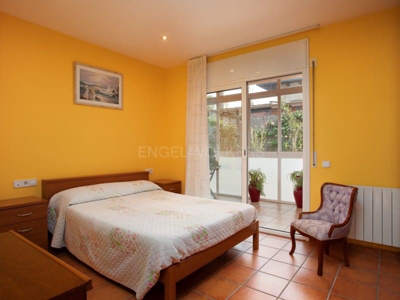 6 soveværelse Villa til salg i Vidreres - € 500.000 (Ref: 8957913)