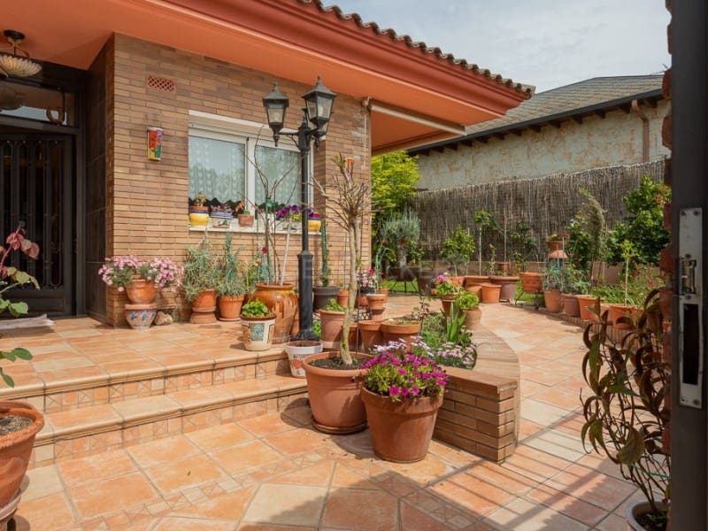 6 soveværelse Villa til salg i Vidreres - € 500.000 (Ref: 8957913)