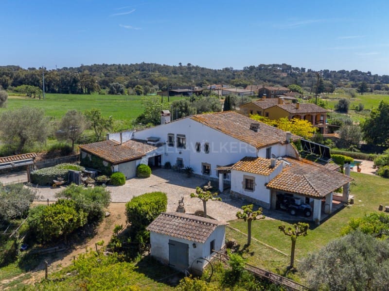 5 soveværelse Finca/Landehus til salg i Vall-llobrega med swimmingpool garage - € 1.585.000 (Ref: 8971374)