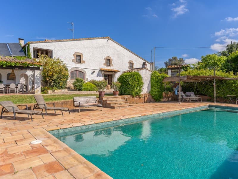 5 soveværelse Finca/Landehus til salg i Vall-llobrega med swimmingpool garage - € 1.585.000 (Ref: 8971374)