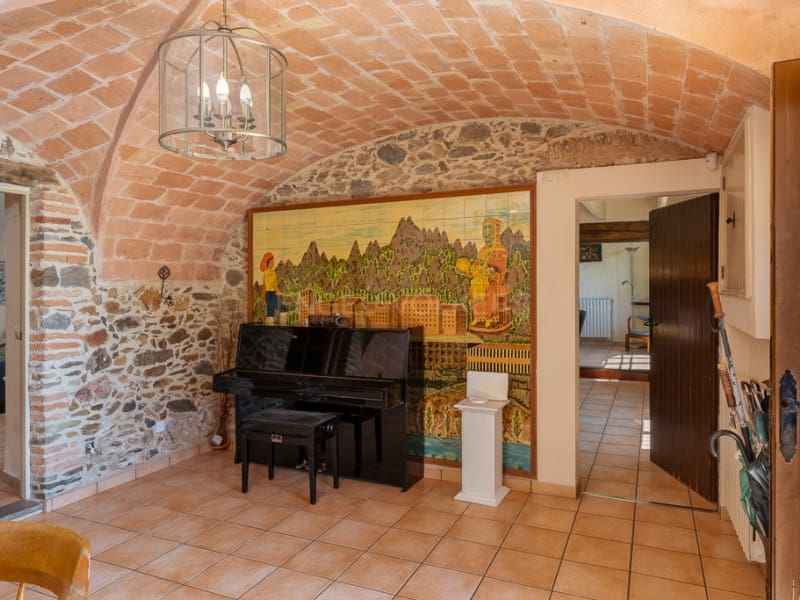 5 soveværelse Finca/Landehus til salg i Vall-llobrega med swimmingpool garage - € 1.585.000 (Ref: 8971374)